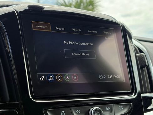 Used 2023 Chevrolet Traverse RS AWD/4WD image 21