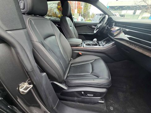 Used 2020 Audi Q8 Premium w/ Black Optic Package image 11