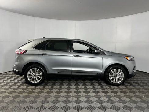 Used 2024 Ford Edge Titanium image 5