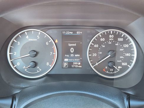 Used 2025 Nissan Sentra S image 17