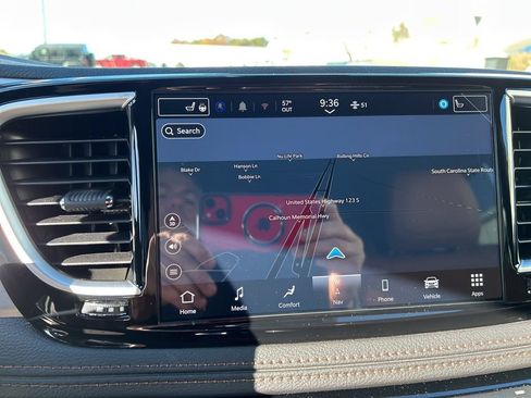 New 2026 Chrysler Pacifica Pinnacle FWD image 22