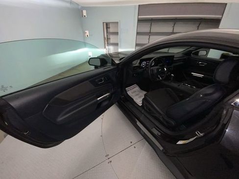 Used 2024 Ford Mustang Coupe RWD image 11