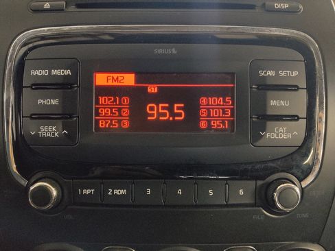 Used 2017 Kia Forte LX FWD image 25