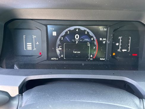 Used 2024 Toyota Tacoma SR image 26