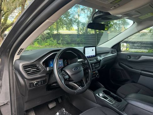 Used 2024 Ford Escape Active AWD/4WD image 32