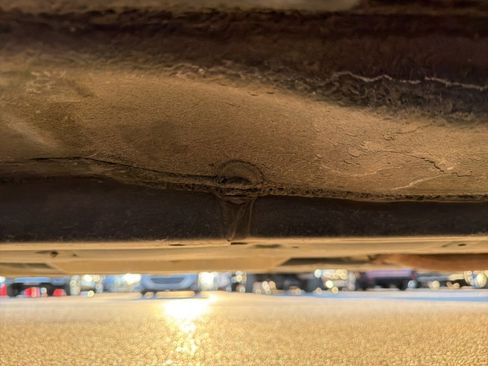 Used 2016 Toyota Camry XLE image 17