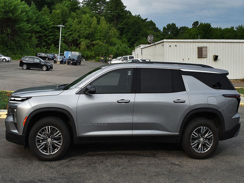 Used 2026 Chevrolet Traverse LT AWD/4WD image 4