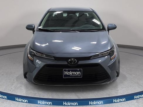 Certified 2025 Toyota Corolla LE FWD image 2