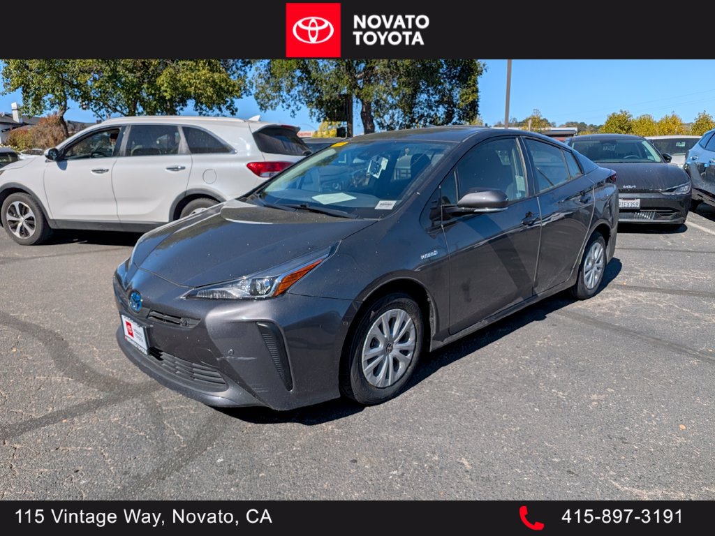 Used 2019 Toyota Prius LE FWD image 1