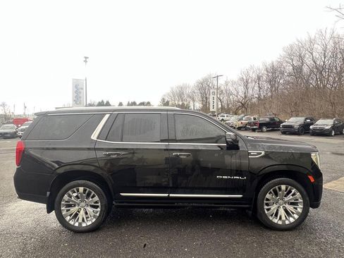 Used 2022 GMC Yukon Denali image 2
