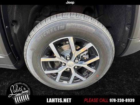 New 2025 Jeep Grand Cherokee Limited image 19