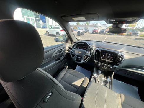 Used 2023 Chevrolet Traverse LT w/ LPO, Floor Liner Package AWD/4WD image 46