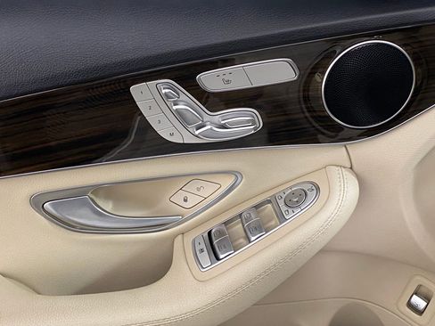 Certified 2017 Mercedes-Benz C 300 4MATIC Sedan image 23