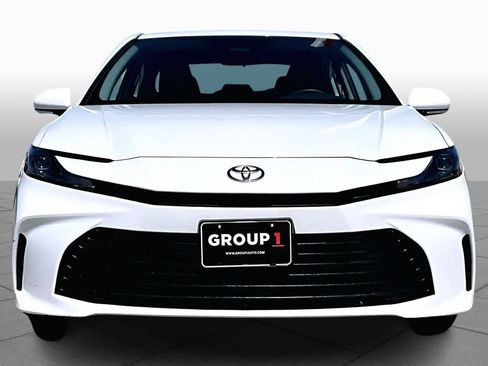 Used 2025 Toyota Camry LE FWD image 3