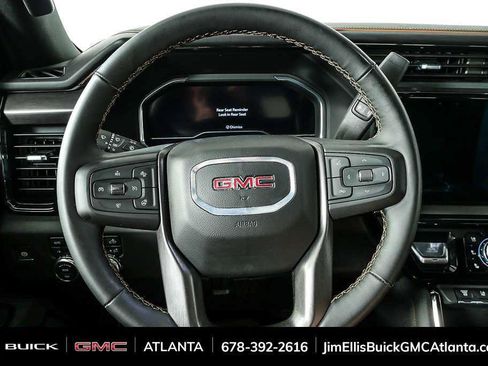 Used 2025 GMC Sierra 2500 AT4 w/ AT4 Premium Plus Package AWD/4WD image 10