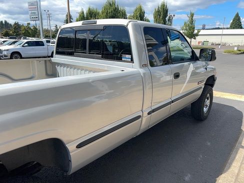 Used 1999 Dodge Ram 2500 Truck 4x4 Quad Cab image 15