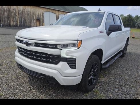 Used 2024 Chevrolet Silverado 1500 RST AWD/4WD image 3