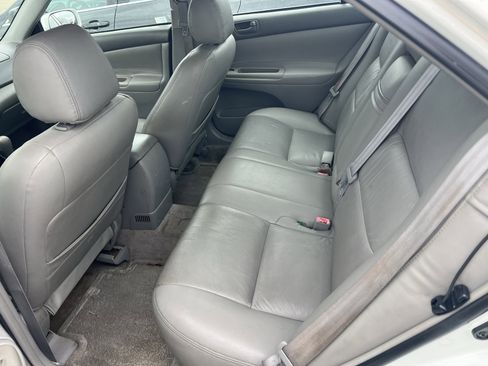 Used 2002 Toyota Camry LE image 6