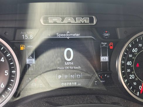 Used 2019 RAM 1500 Big Horn AWD/4WD image 10