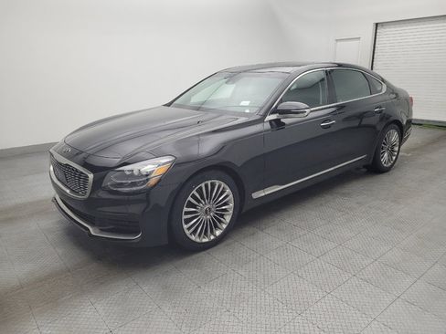 Used 2020 Kia K900 Luxury image 2