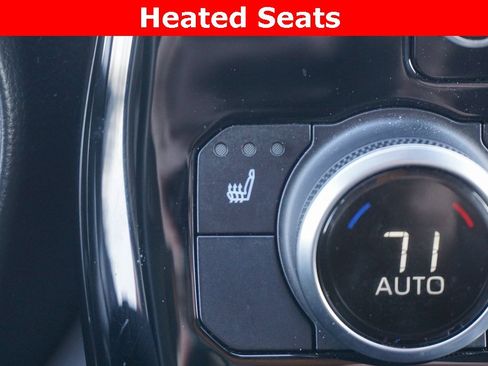 Used 2022 Toyota Highlander XLE image 7