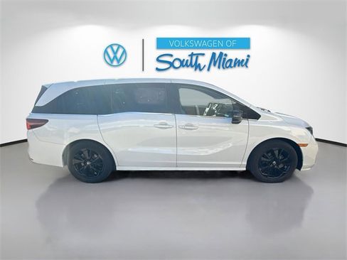 Used 2023 Honda Odyssey Sport image 8