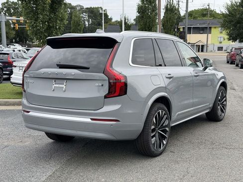 New 2026 Volvo XC90 B5 Plus w/ Protection Package Premier AWD/4WD image 19