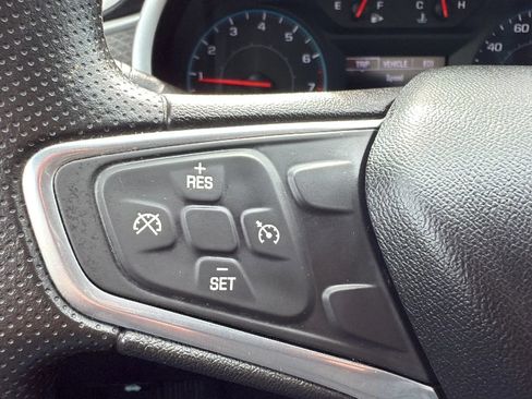 Used 2019 Chevrolet Malibu LS image 12