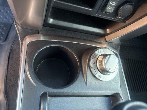 Used 2018 Toyota 4Runner SR5 Premium image 20