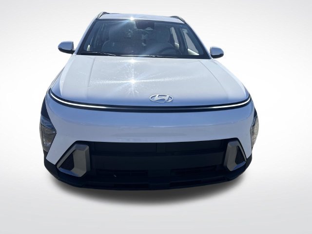 Used 2025 Hyundai Kona SEL FWD image 9