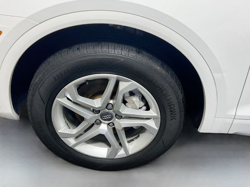 Used 2018 Audi Q5 2.0T Premium image 13