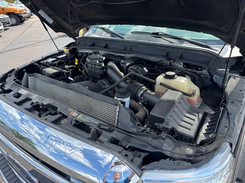 Used 2016 Ford F250 Lariat w/ Lariat Ultimate Package AWD/4WD image 23