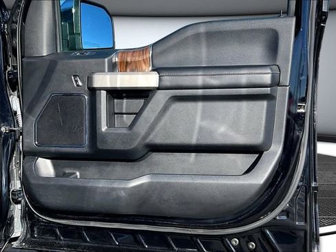 Used 2018 Ford F150 Lariat w/ Equipment Group 502A Luxury image 29