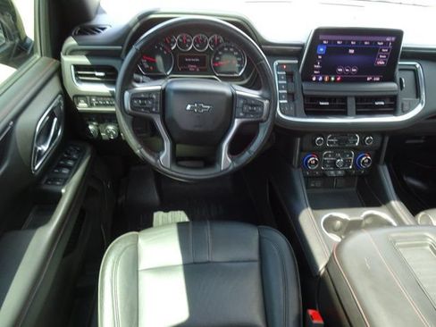 Used 2021 Chevrolet Tahoe RST w/ Luxury Package AWD/4WD image 15