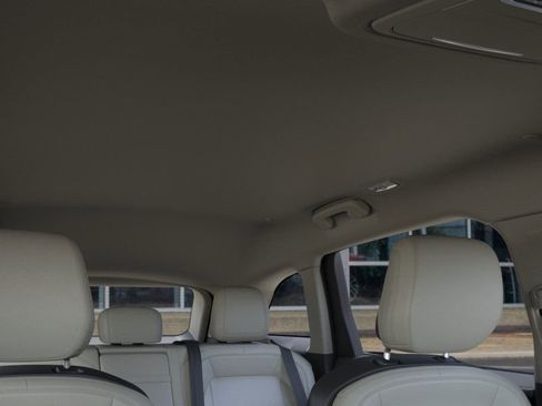 New 2026 Lincoln Nautilus Premier image 22