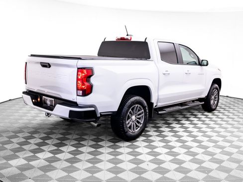 Used 2024 Chevrolet Colorado LT RWD image 5