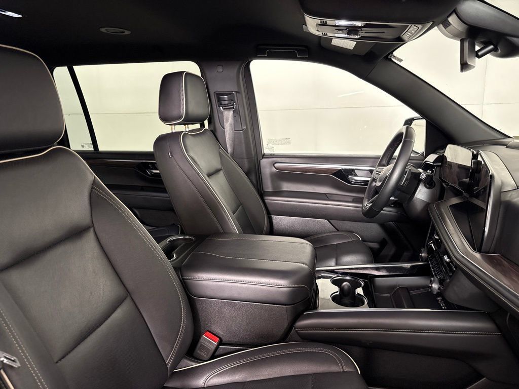 Certified 2025 Chevrolet Suburban Premier RWD image 20