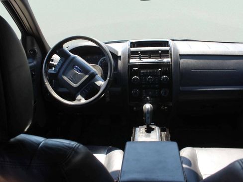Used 2009 Ford Escape XLT AWD/4WD image 5