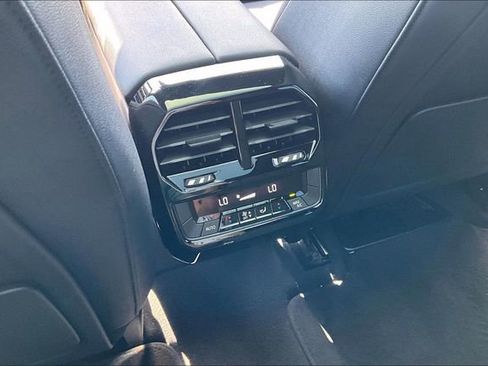 Used 2025 BMW iX xDrive50 image 24