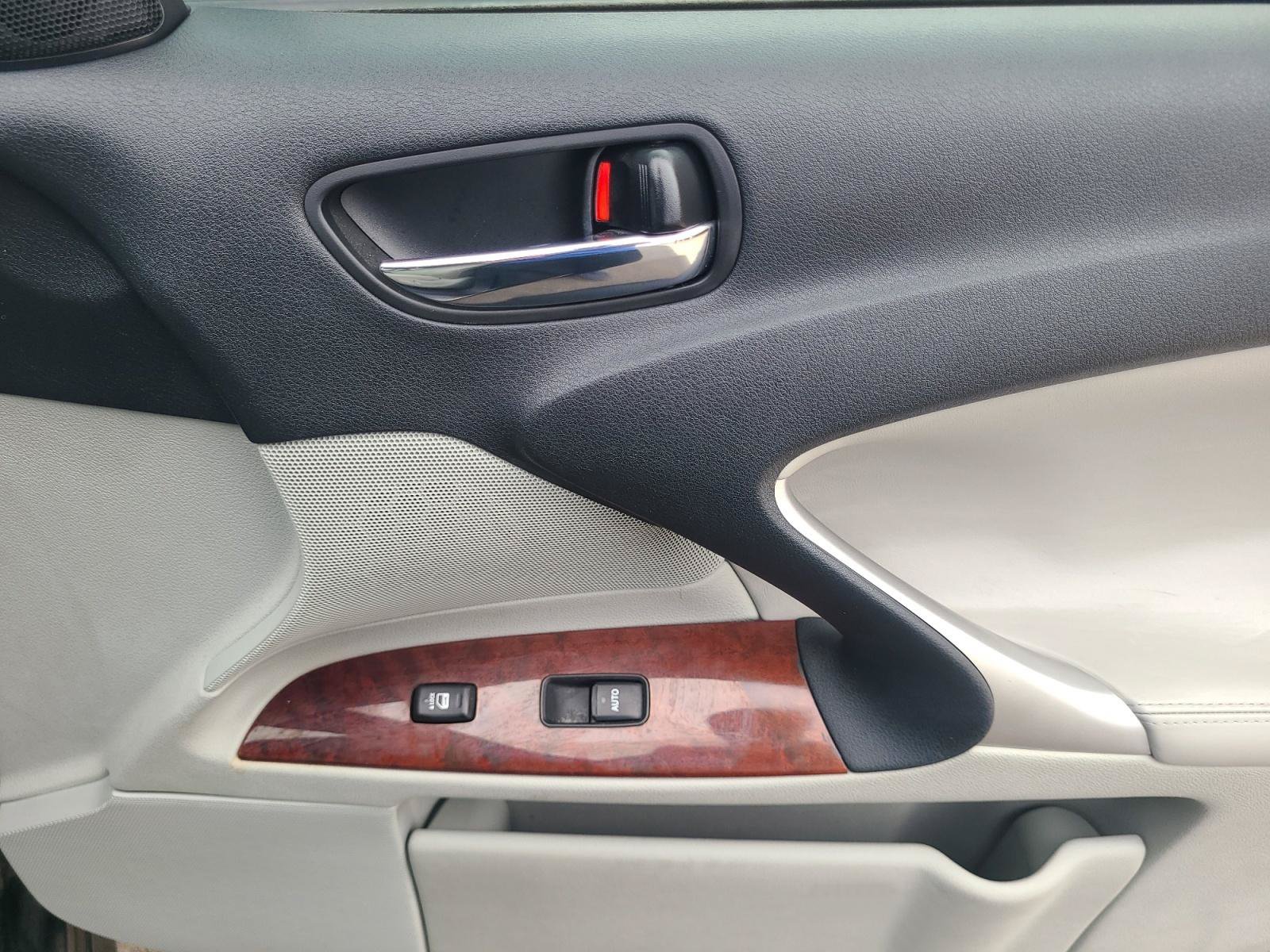 Used 2008 Lexus IS 250 w/ Premium Pkg RWD image 22