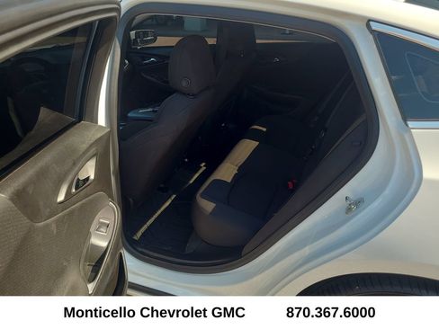 Used 2025 Chevrolet Malibu RS FWD image 26