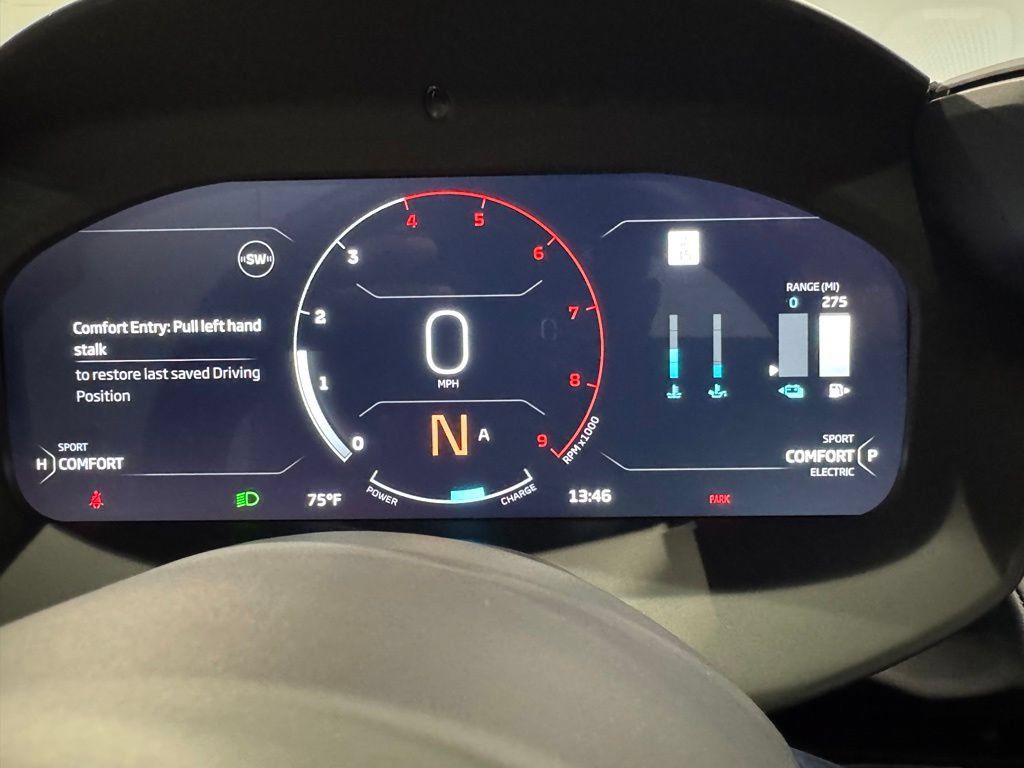 Used 2023 McLaren Artura RWD image 16