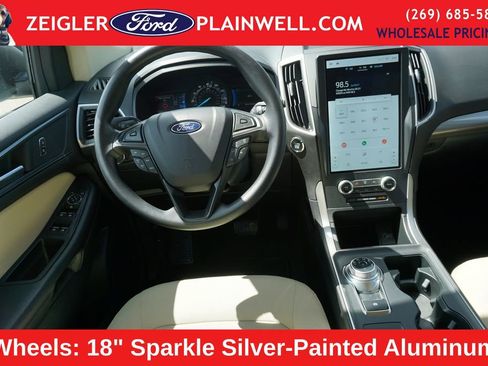 Used 2024 Ford Edge SE AWD/4WD image 12