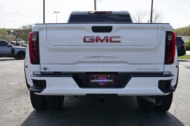 Used 2026 GMC Sierra 3500 Denali w/ Denali Reserve Package AWD/4WD image 19