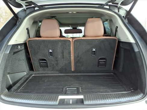 Used 2023 Acura MDX SH-AWD w/ Advance Package image 29