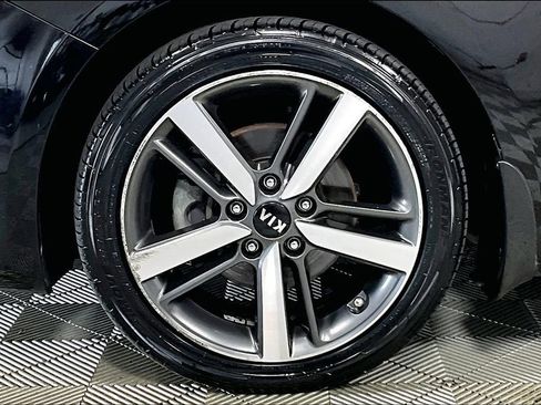 Used 2017 Kia Forte EX image 8