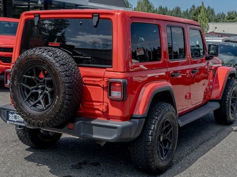 Used 2021 Jeep Wrangler Unlimited Sahara w/ Uconnect 4C Nav & Sound Group image 15