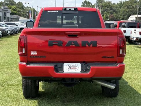 New 2026 RAM 2500 Laramie AWD/4WD image 8