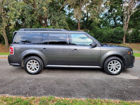 Used 2019 Ford Flex SE FWD image 8