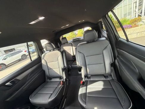 Certified 2025 Buick Enclave Preferred w/ Power Package AWD/4WD image 27
